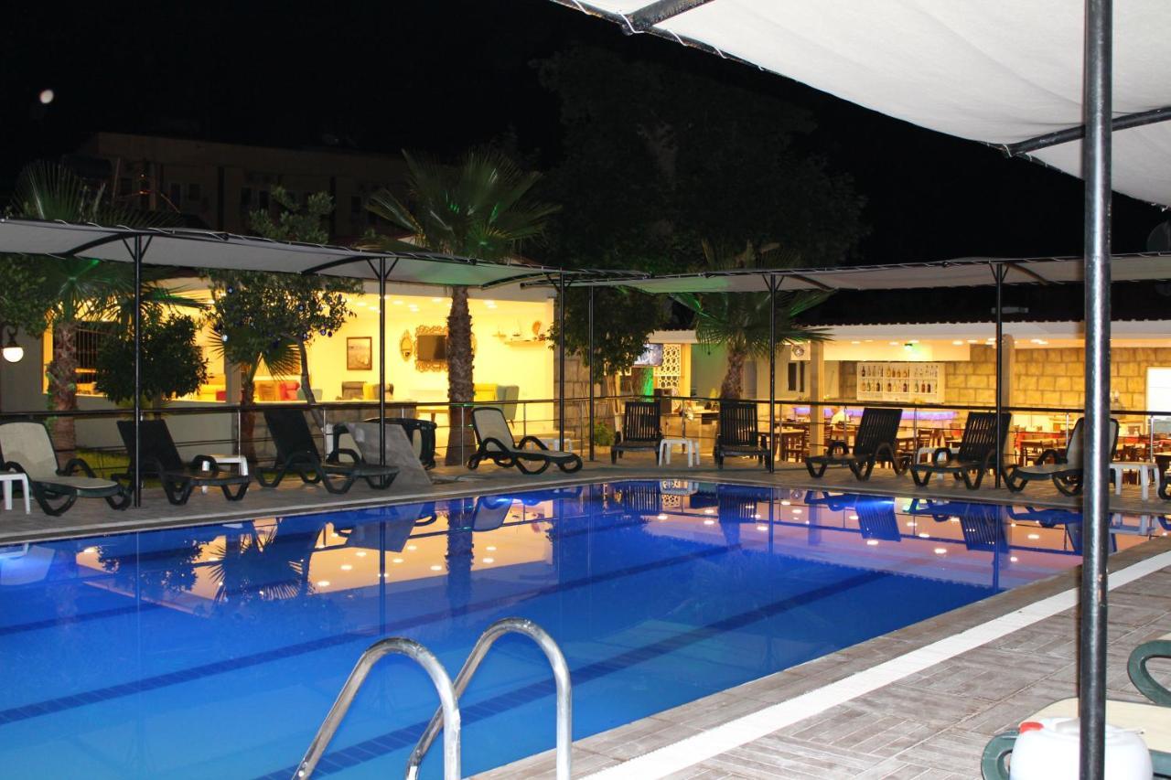 Gold Stone Hotel