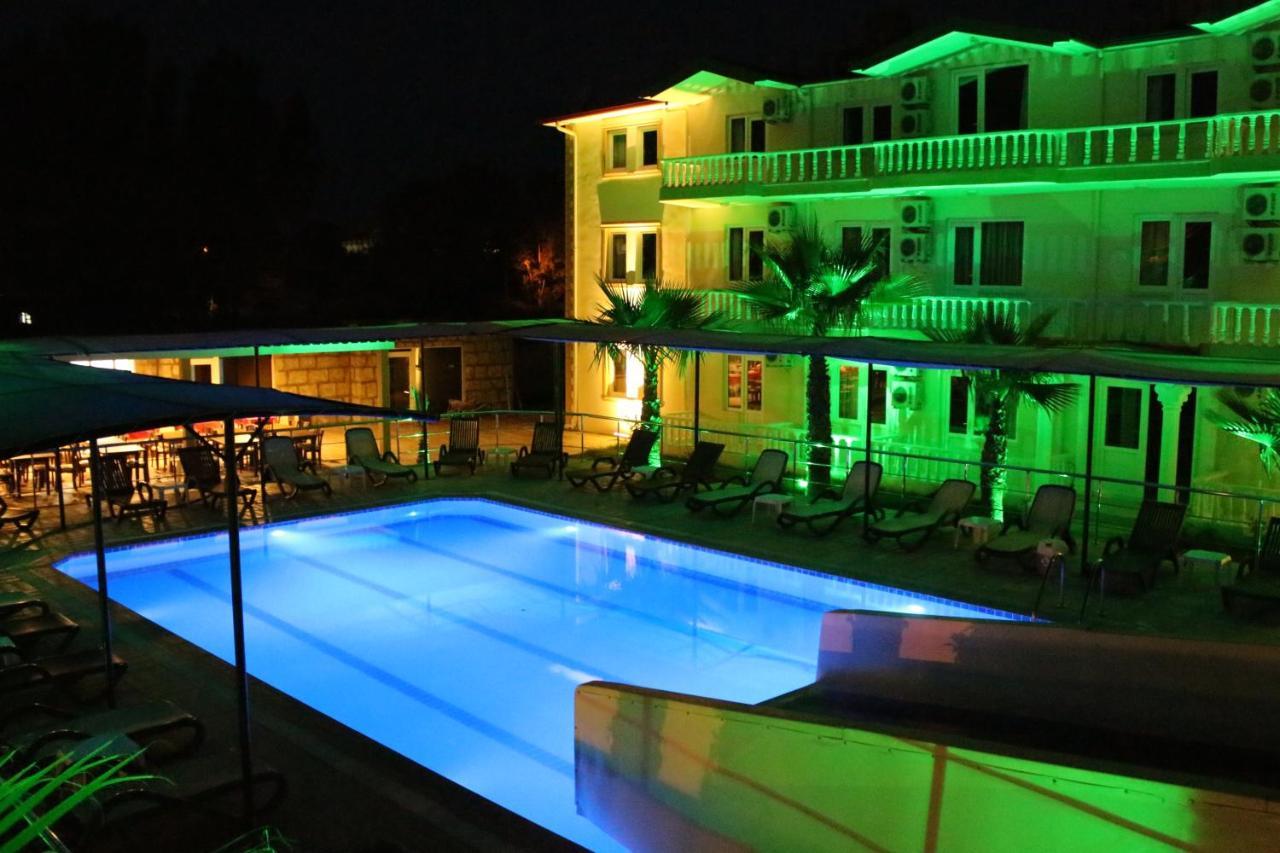 Gold Stone Hotel