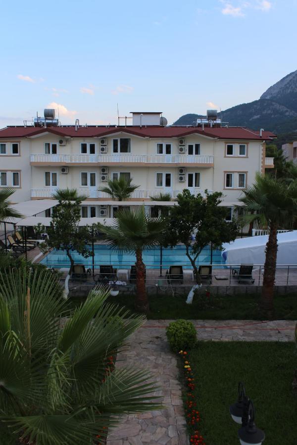 Gold Stone Hotel 3*